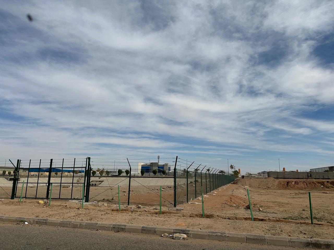 مشاريع تصميم وانشاء وتأهيل الأسوار و الشبوك والبوابات